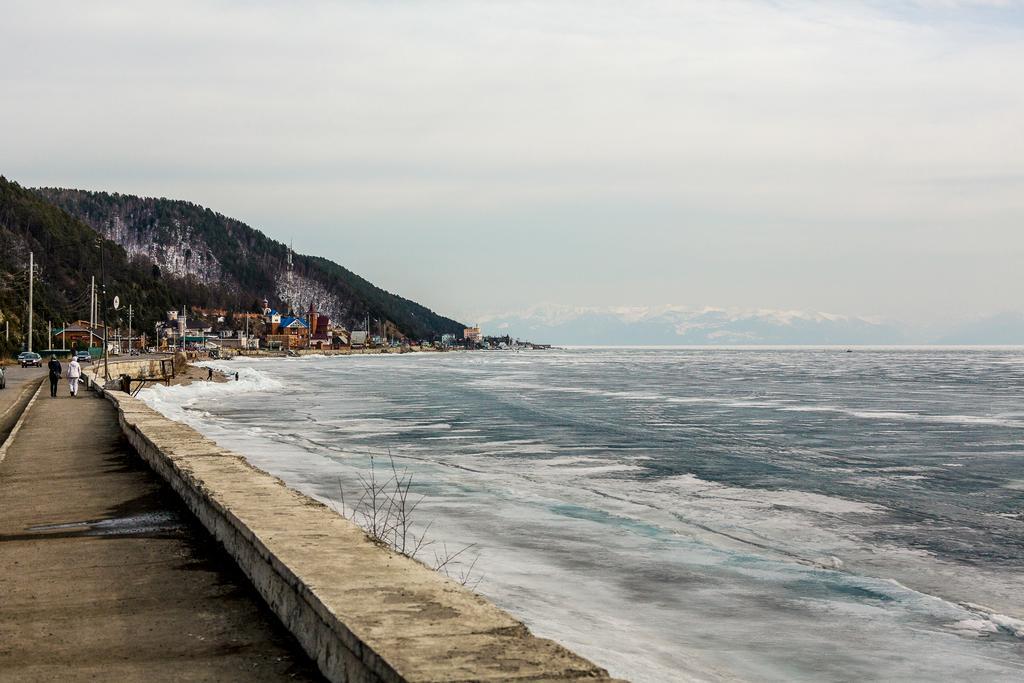 Baikal View Leilighet Listvjanka Eksteriør bilde