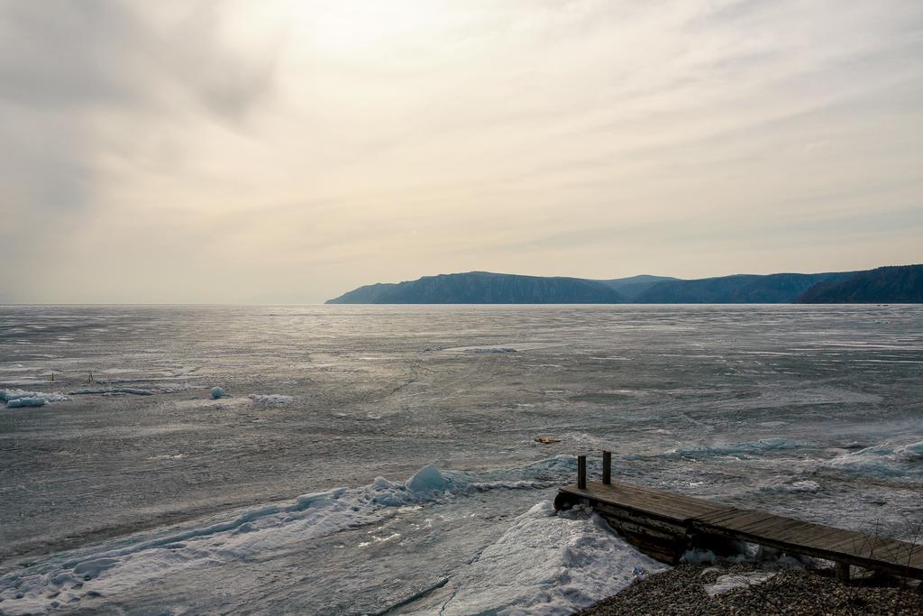 Baikal View Leilighet Listvjanka Eksteriør bilde